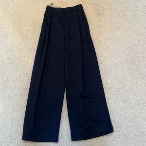 Goop. Navy Blue wide leg slacks. Size 0